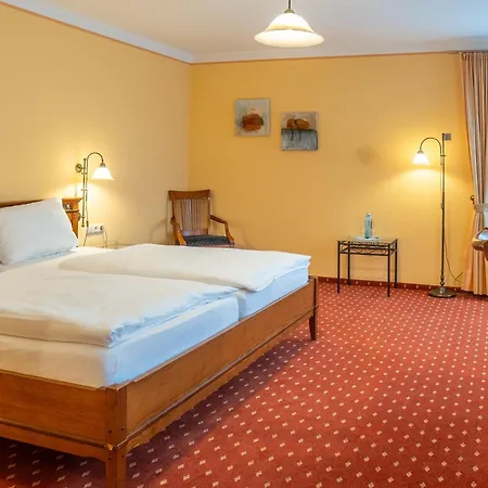 Kaisergarten Hotel 3*