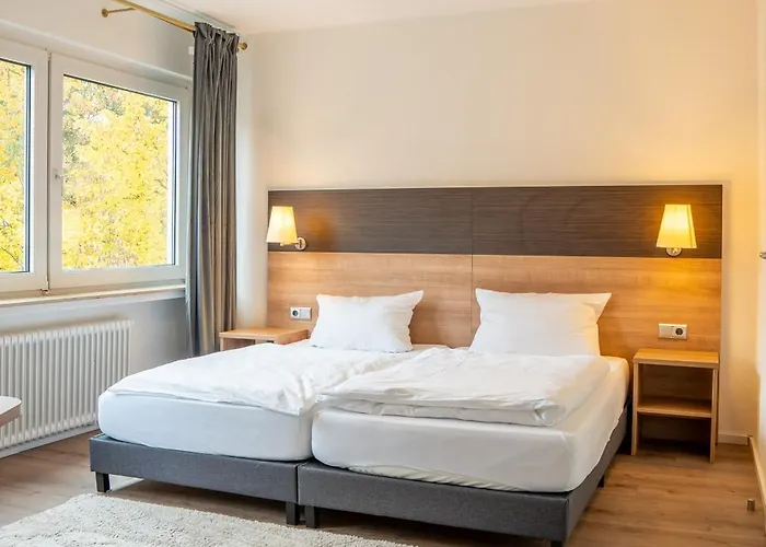 מלון Kaisergarten Neuenrade