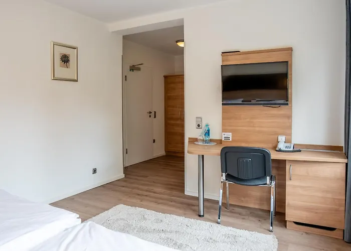 מלון Kaisergarten 3*