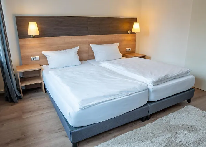 מלון Kaisergarten Neuenrade