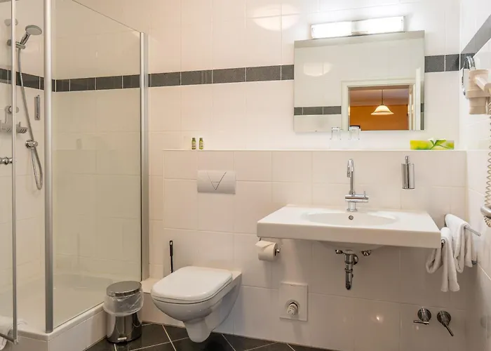 Kaisergarten מלון 3*