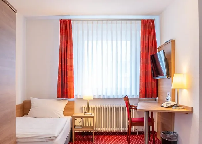 מלון Kaisergarten 3*